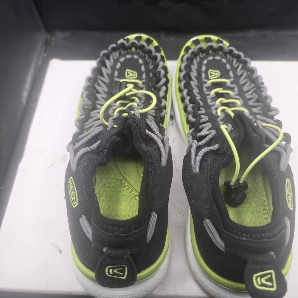 Keen Kids' Black and Green‎ Shoes